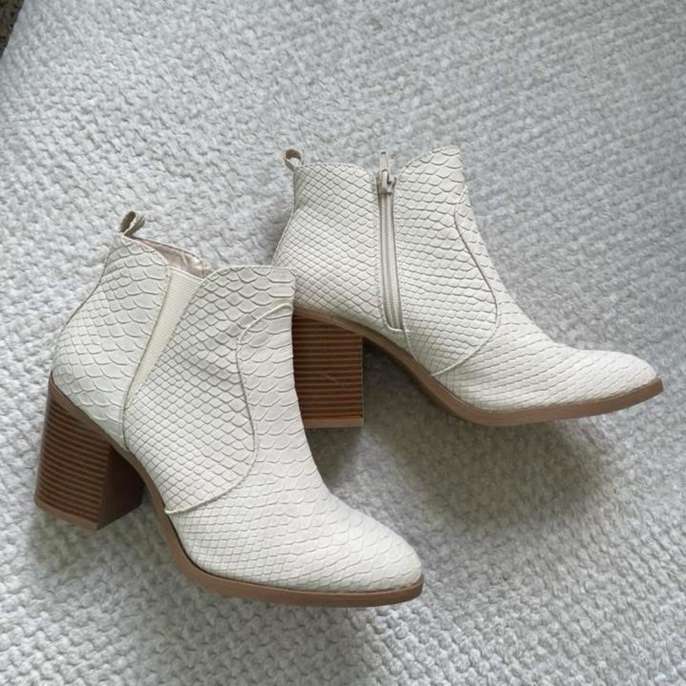 Altar'd State White and Brown Ankle Booties with Textured Leather